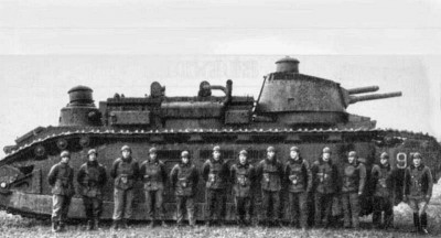 BF1 WWI Char 2c 006 crew.jpg